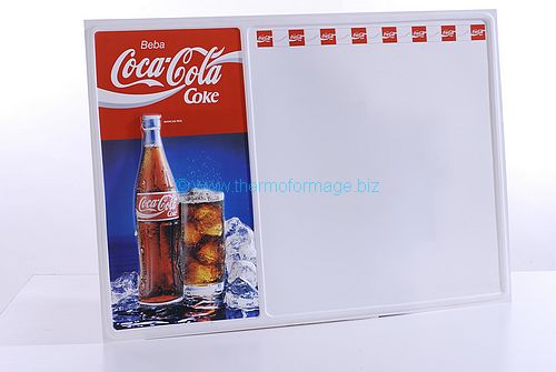 signalétique - ardoise avec affichette couleur thermoformé - thermoformage presentoir plastique affichage Coca Cola - Signalétique en plastique thermoformé